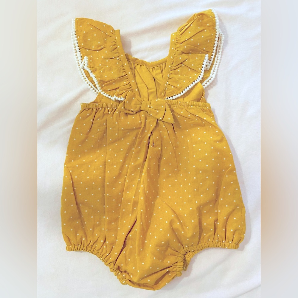 Dylan & Abby Yellow Polka Dot Summer Bubble Suit 3-6 Months EUC